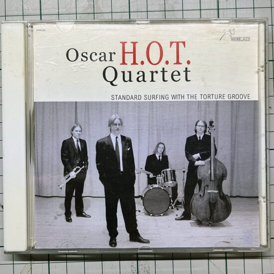 Oscar Hot Quartet: Standard surfing with a torture groove